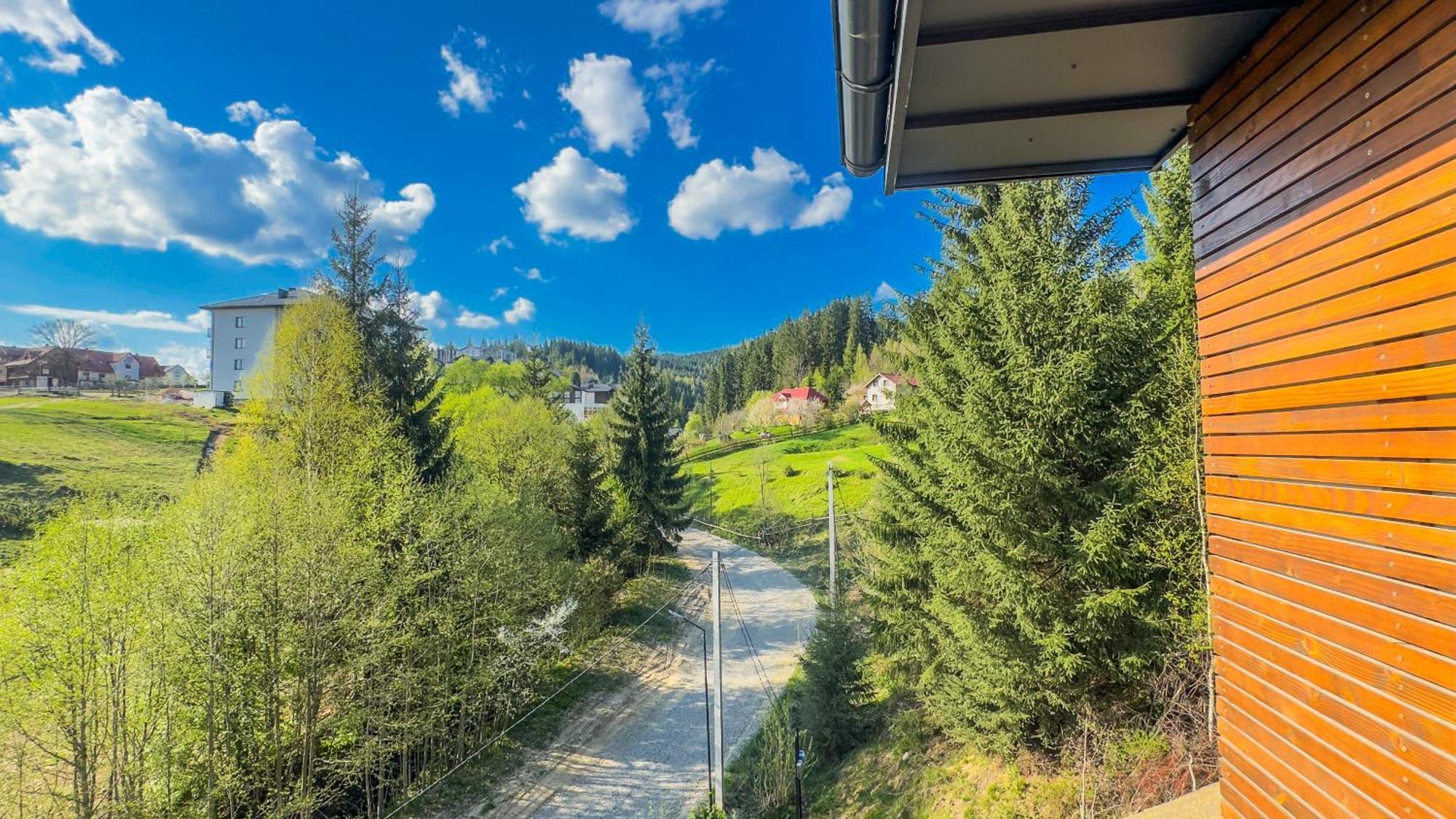 Lion Hotell Bukovel Exteriör bild